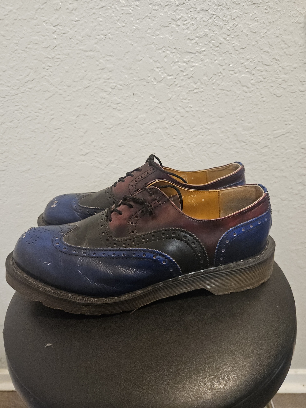 Vtg 90s Dr. Martens Two-Tone Blue and Burgundy Wingtip Oxfords